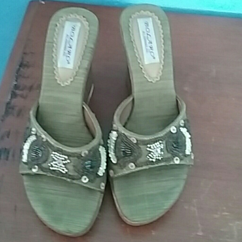 Beaded slides